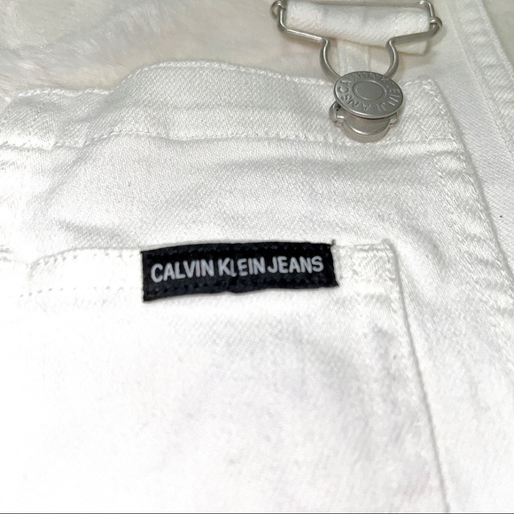 ❗️CALVIN KLEIN, JUMPER SHORTS!! - Picture 4 of 4